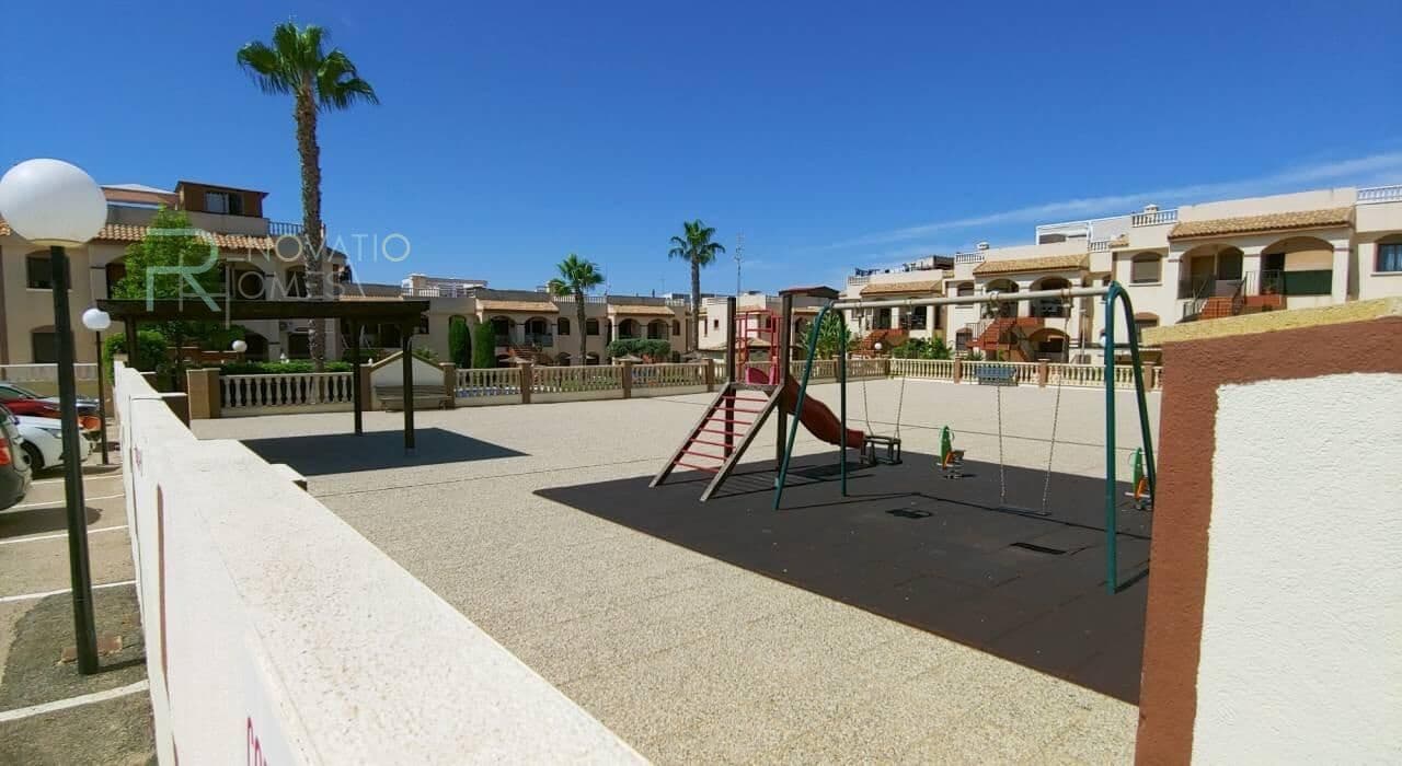 2 soveværelse Bungalow til salg i Aguas Nuevas med swimmingpool - € 175.000 (Ref: 8348864)