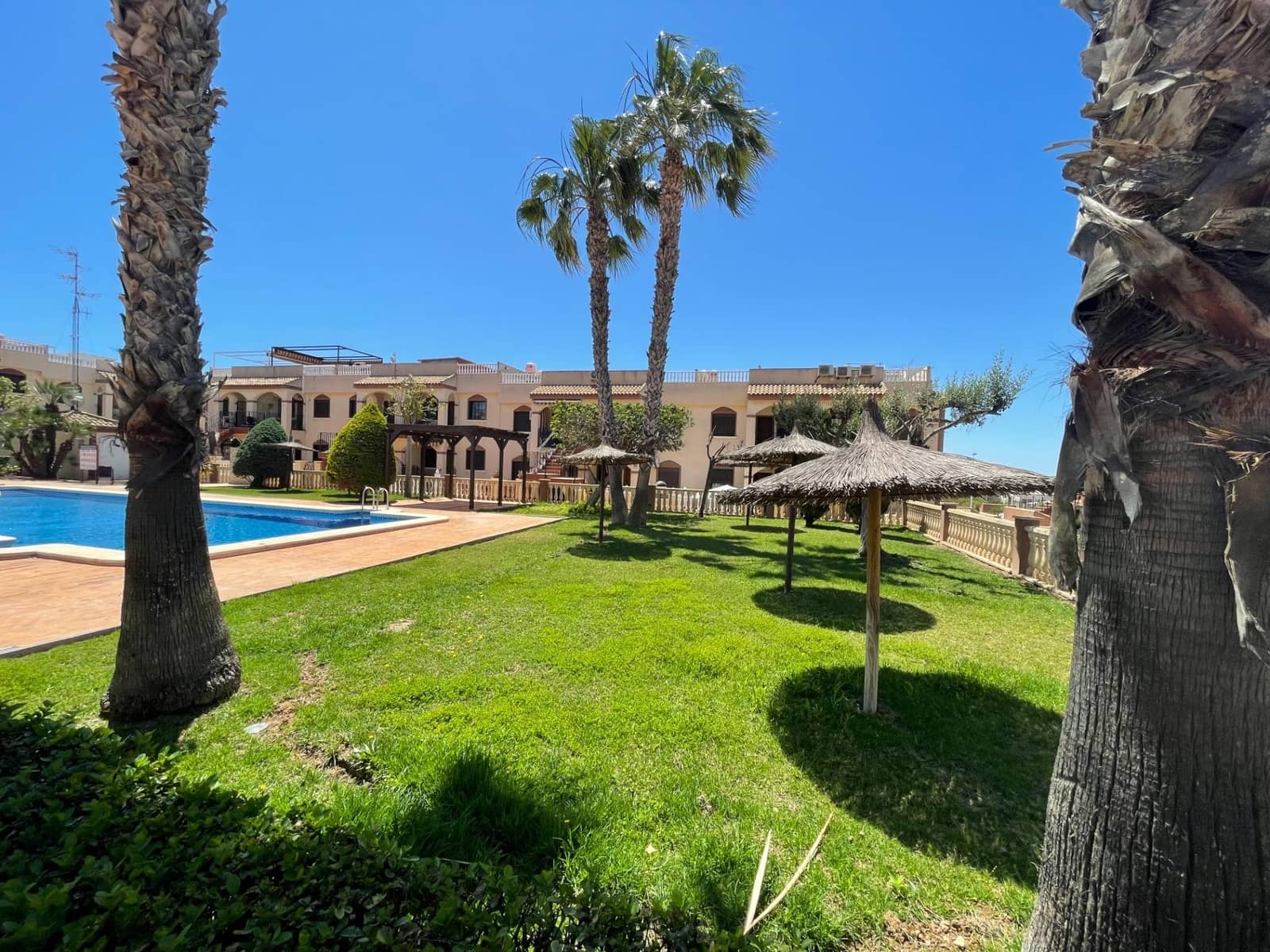 2 soveværelse Bungalow til salg i Aguas Nuevas med swimmingpool - € 175.000 (Ref: 8348864)