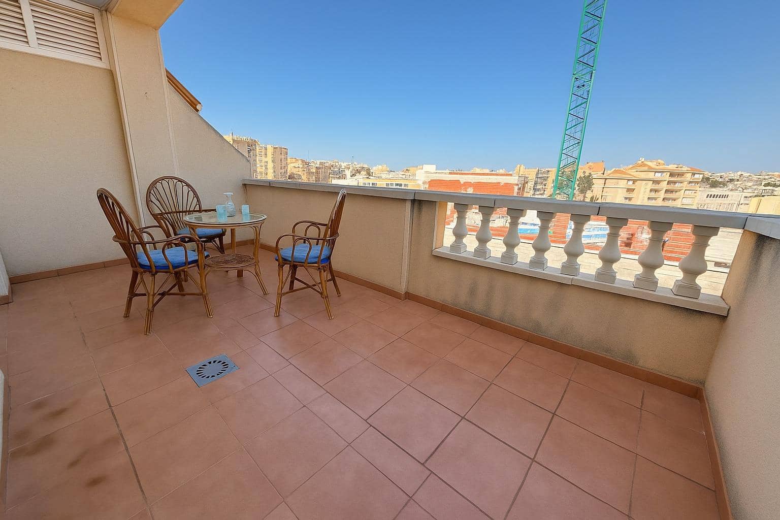 1 soveværelse Penthouse til salg i Torrevieja med swimmingpool garage - € 119.900 (Ref: 9023680)