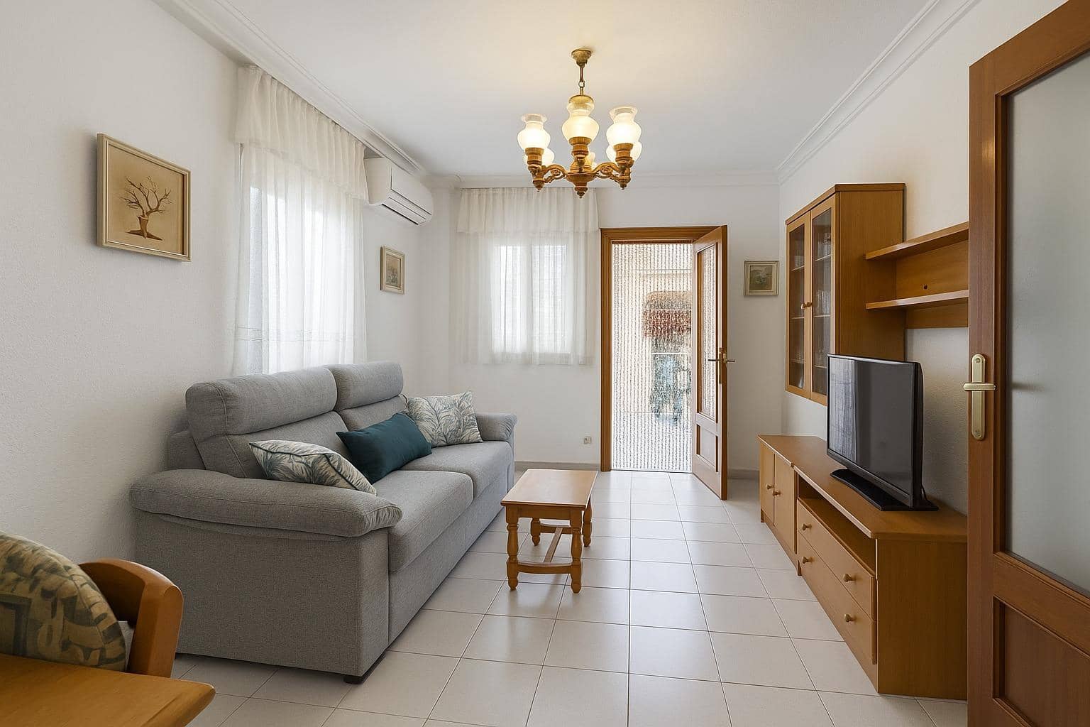 2 bedroom Apartment for sale in Torrevieja - € 137,000 (Ref: 9297047)