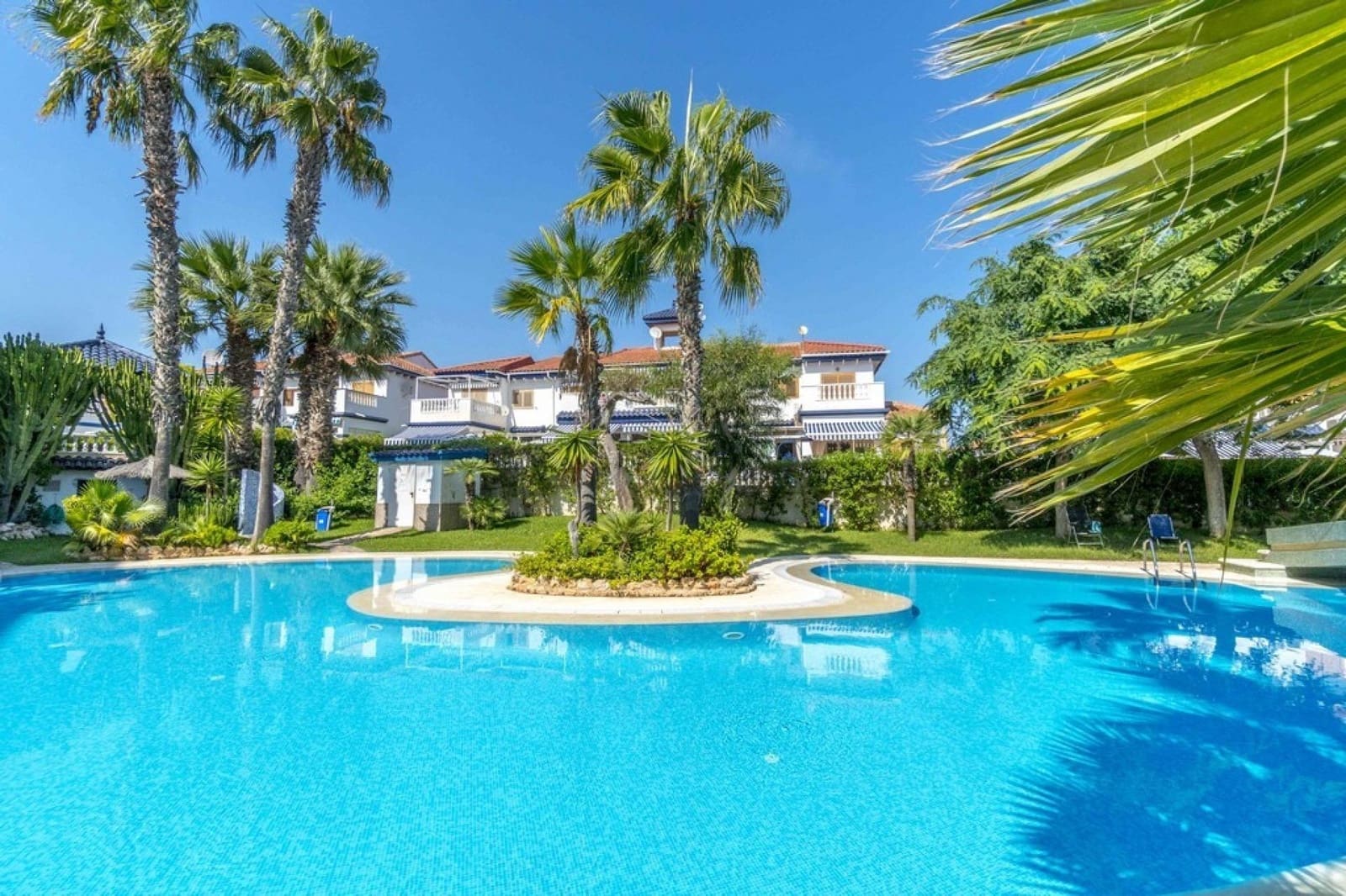 1 quarto Apartamento para venda em La Mata com piscina - 152 000 € (Ref: 9388088)