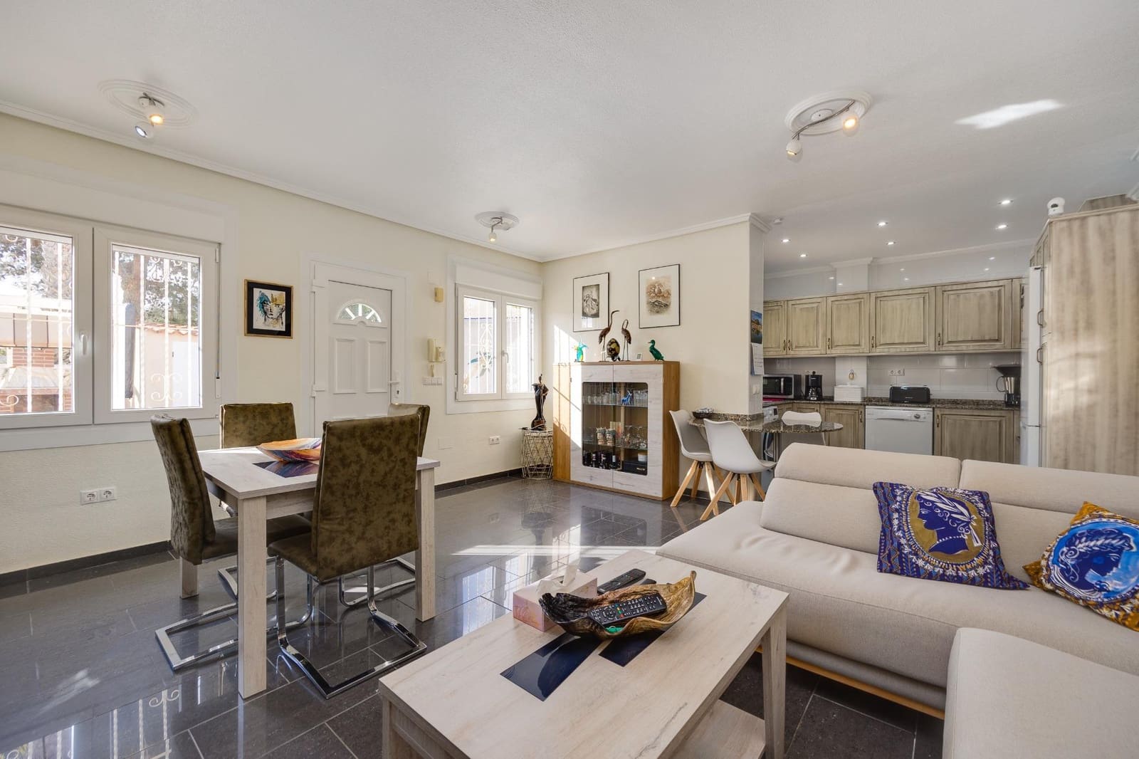 2 soverom Villa til salgs i La Marquesa med svømmebasseng - € 365 000 (Ref: 9596359)