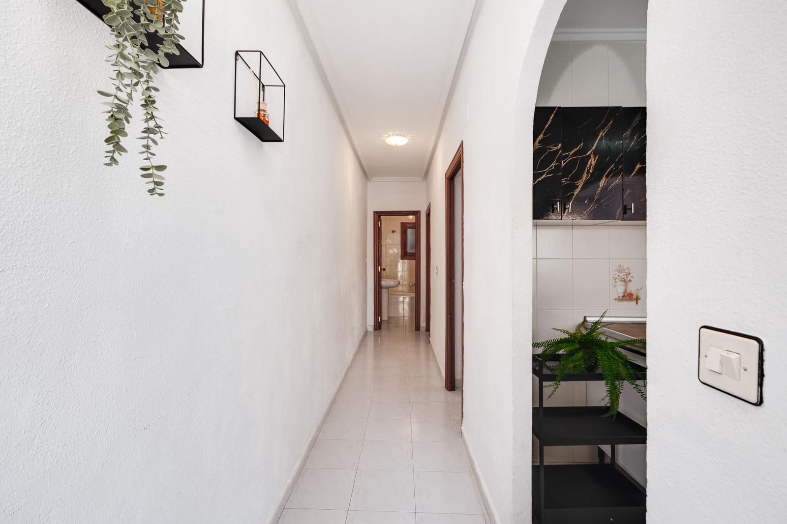 Pareado de 4 habitaciones en Torrevieja en venta con garaje - 197.000 € (Ref: 9743220)