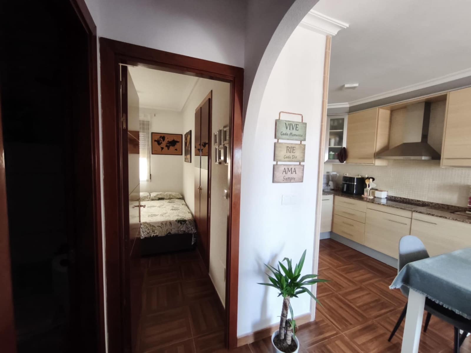 Bungalow de 2 habitaciones en Torrevieja en venta con piscina - 189.000 € (Ref: 9813353)