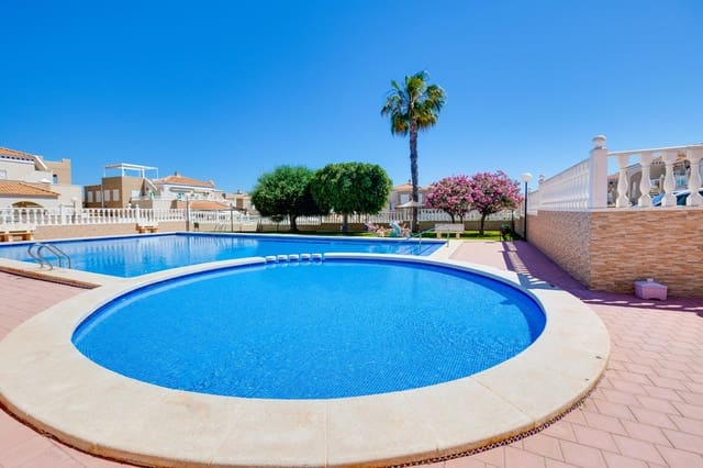 2 makuuhuone Bungalow myytävänä paikassa Aguas Nuevas, Torrevieja mukana uima-altaan - 179 900 € (Ref: 9873679)