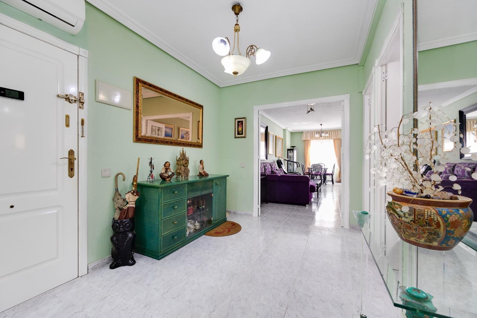 3 sovrum Lägenhet till salu i Torrevieja med garage - 205 000 € (Ref: 9920577)