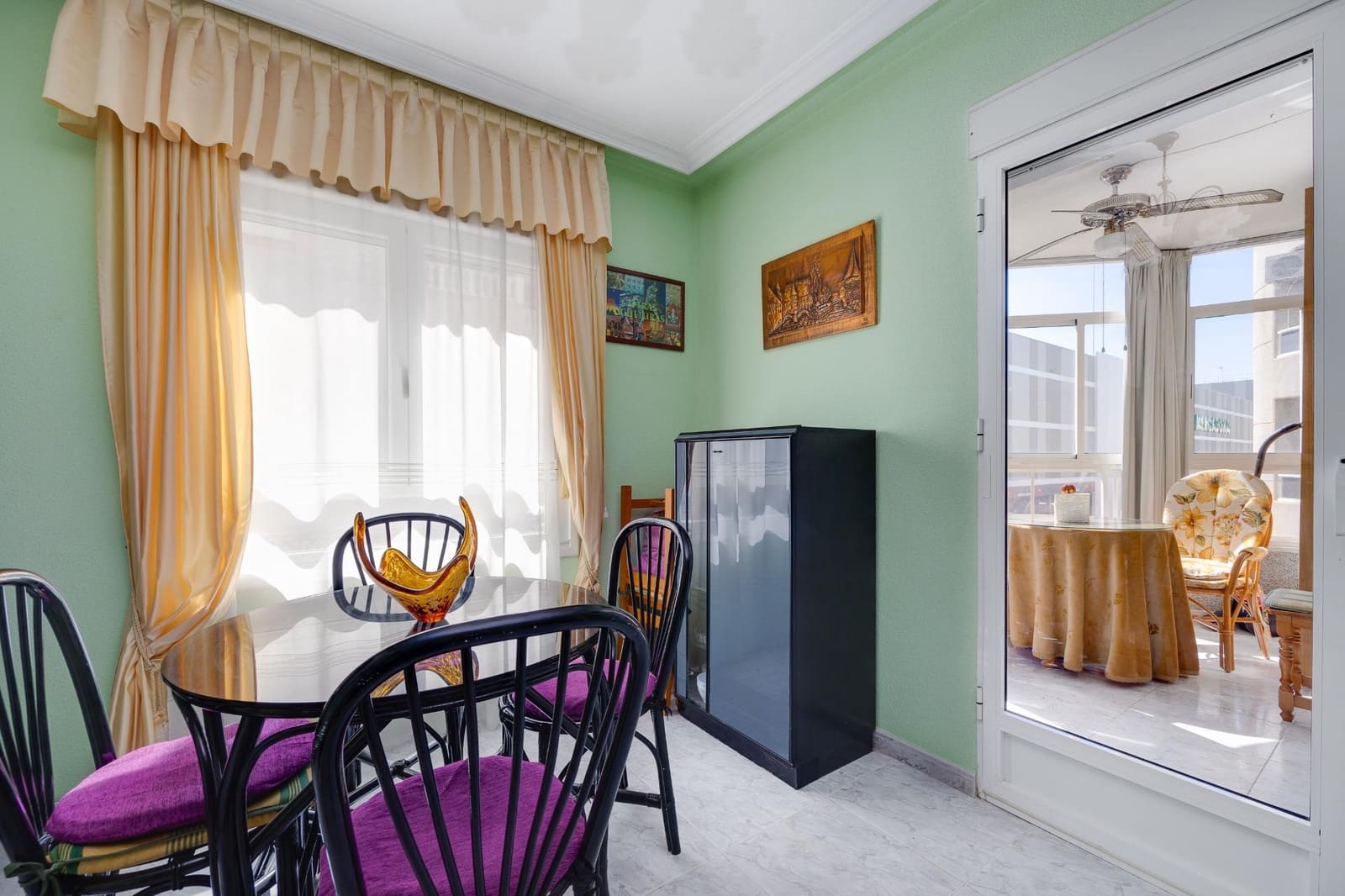 3 sovrum Lägenhet till salu i Torrevieja med garage - 205 000 € (Ref: 9920577)