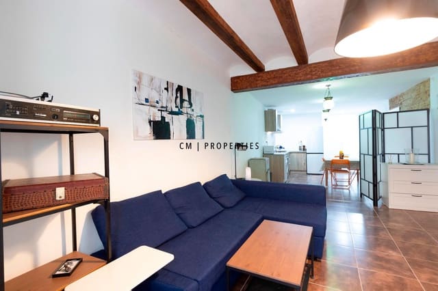 2 bedroom Flat for sale in Ciutat Vella, Valencia city - € 280,000 (Ref: 10007904)