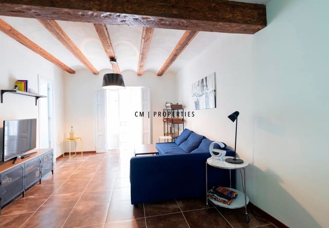 2 bedroom Flat for sale in Ciutat Vella, Valencia city - € 280,000 (Ref: 10007904)