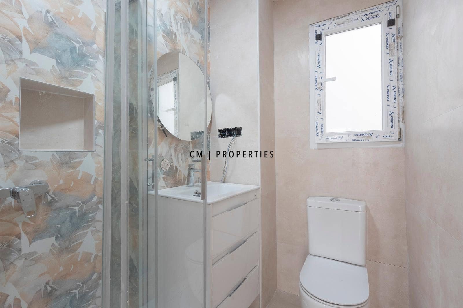 4 quarto Apartamento para arrendar em Valencia cidade - 1 750 € (Ref: 10008119)