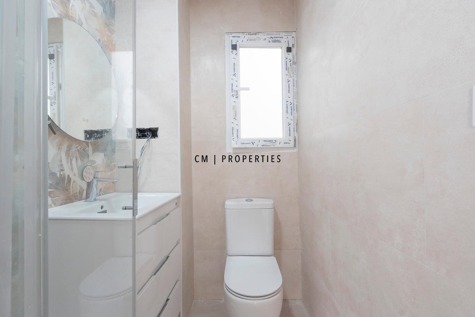 4 quarto Apartamento para arrendar em Valencia cidade - 1 750 € (Ref: 10008119)
