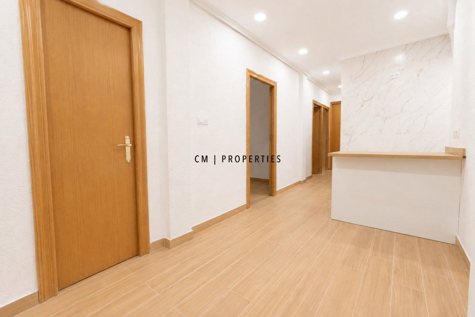 4 quarto Apartamento para arrendar em Valencia cidade - 1 750 € (Ref: 10008119)