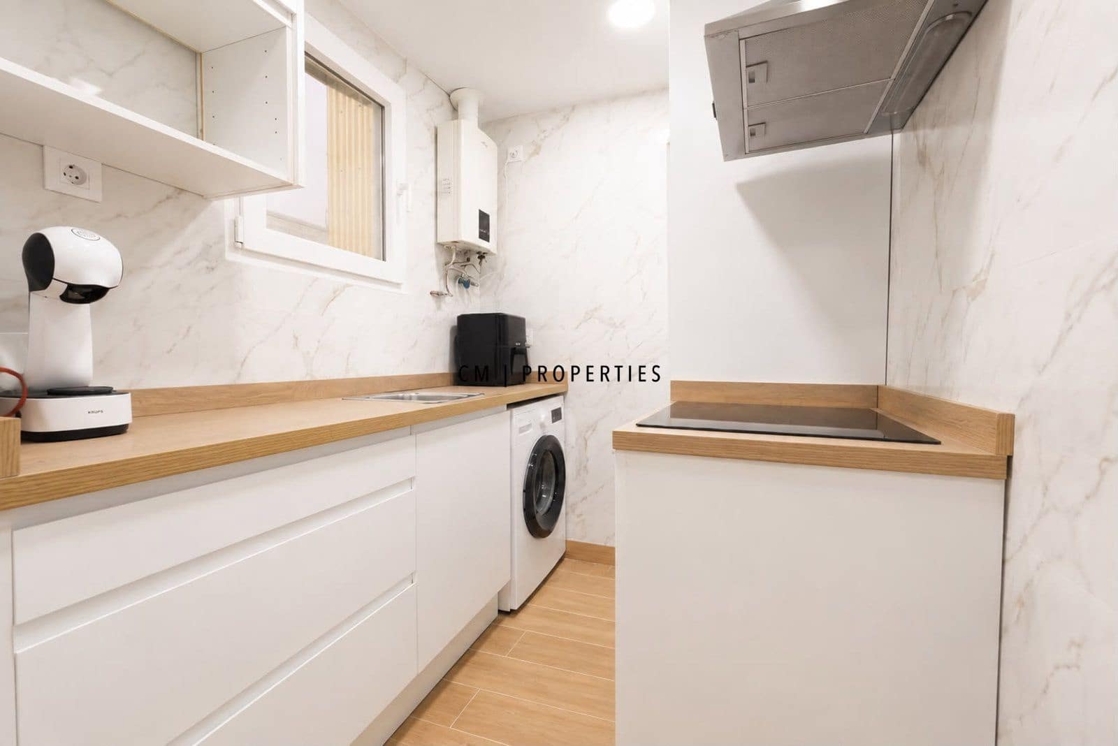 4 quarto Apartamento para arrendar em Valencia cidade - 1 750 € (Ref: 10008119)