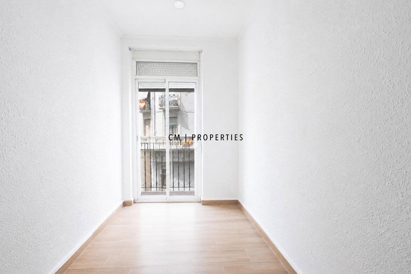 4 quarto Apartamento para arrendar em Valencia cidade - 1 750 € (Ref: 10008119)