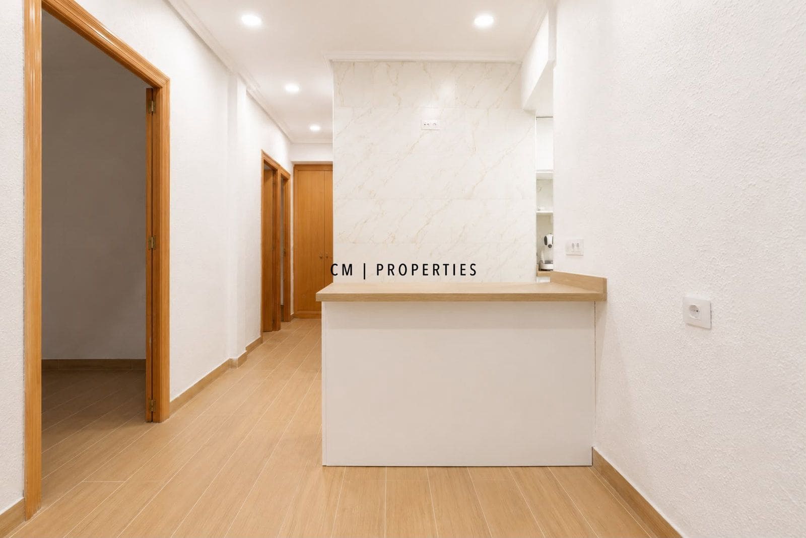 4 quarto Apartamento para arrendar em Valencia cidade - 1 750 € (Ref: 10008119)