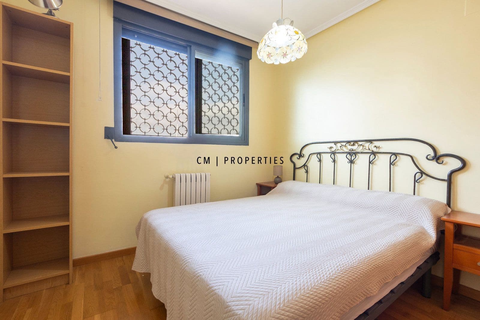 2 bedroom Penthouse for rent in Valencia city with pool garage - € 1,950 (Ref: 10009472)