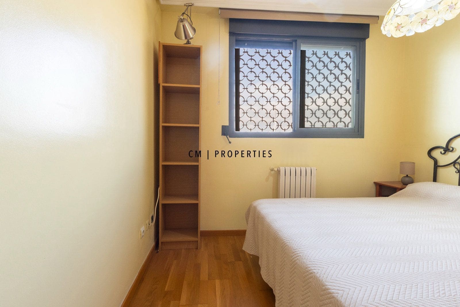 2 bedroom Penthouse for rent in Valencia city with pool garage - € 1,950 (Ref: 10009472)
