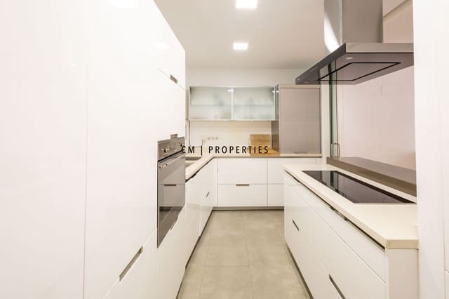 2 soverom Leilighet til leie i Ciutat Vella, Valencia by - € 2 000 (Ref: 10011901)