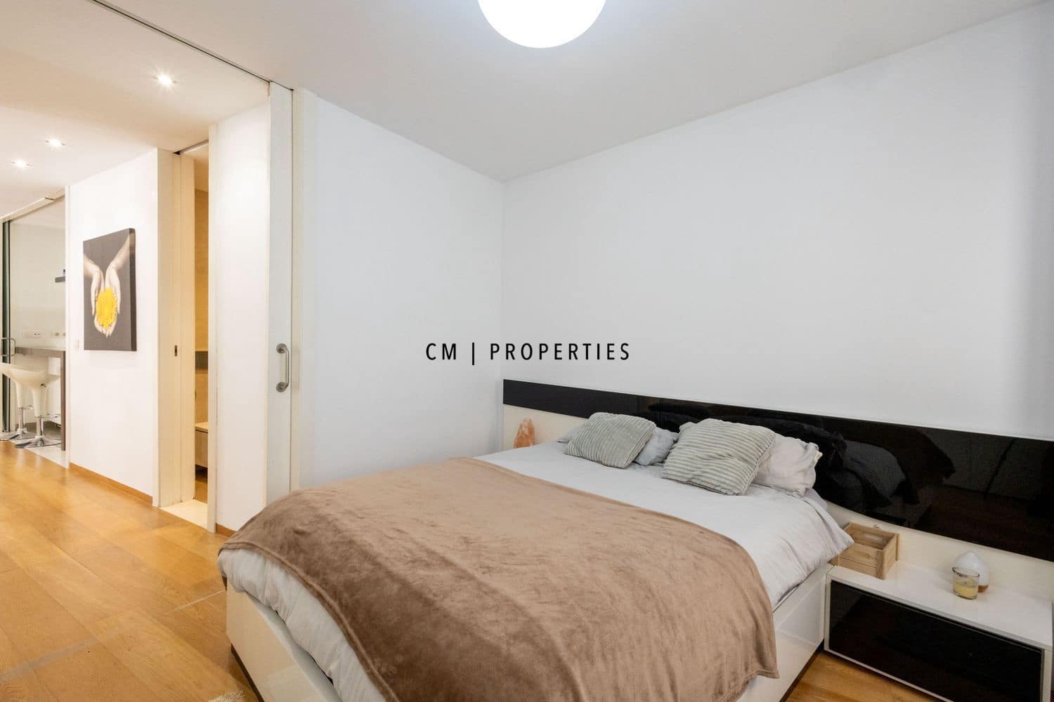 2 soverom Leilighet til leie i Valencia by - € 2 000 (Ref: 10011901)