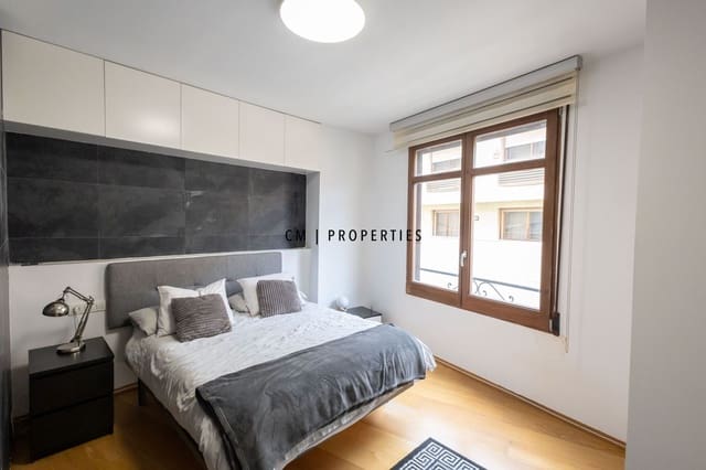 2 soverom Leilighet til leie i Ciutat Vella, Valencia by - € 2 000 (Ref: 10011901)
