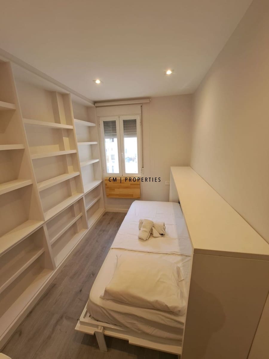 2 quarto Apartamento para arrendar em Valencia cidade - 1 500 € (Ref: 10012475)