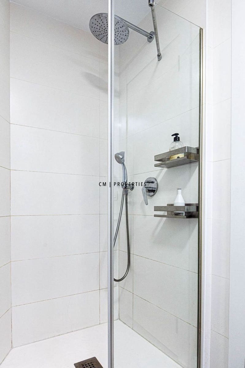 2 quarto Apartamento para arrendar em Valencia cidade - 1 500 € (Ref: 10012475)