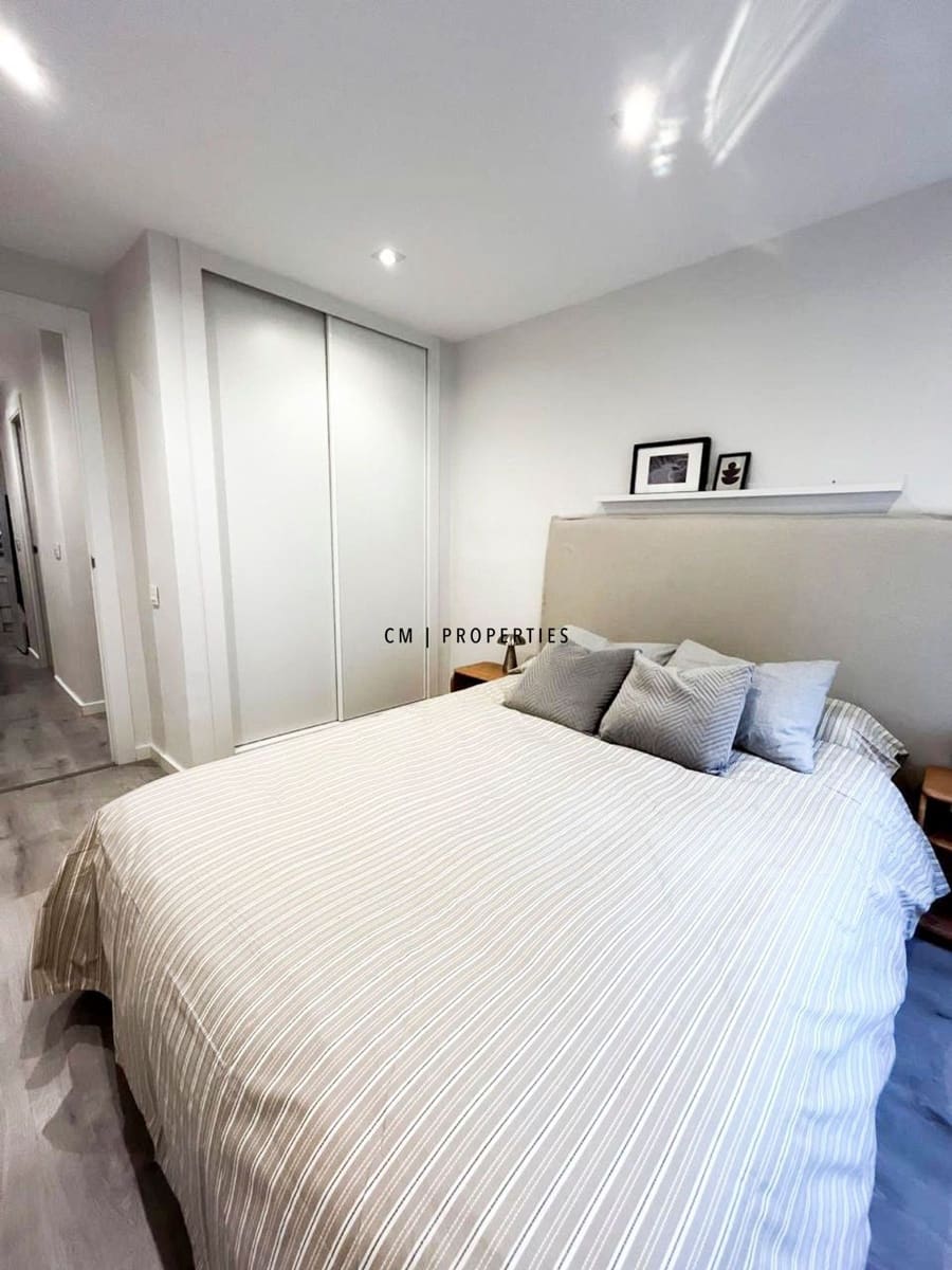 2 quarto Apartamento para arrendar em Valencia cidade - 1 500 € (Ref: 10012475)