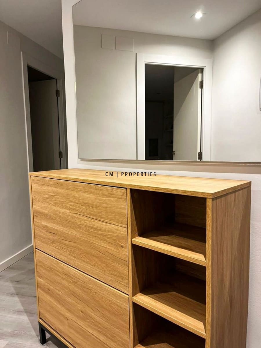 2 quarto Apartamento para arrendar em Valencia cidade - 1 500 € (Ref: 10012475)