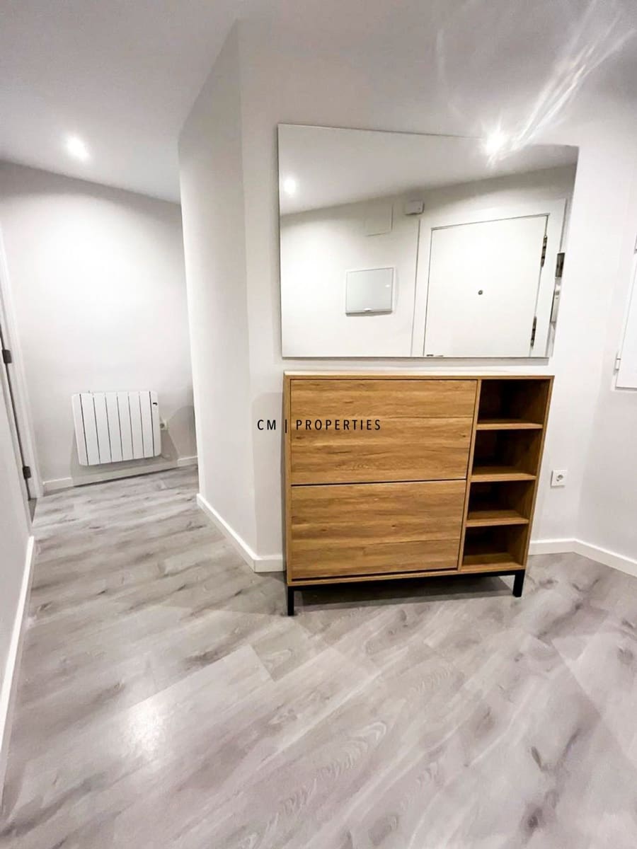 2 quarto Apartamento para arrendar em Valencia cidade - 1 500 € (Ref: 10012475)