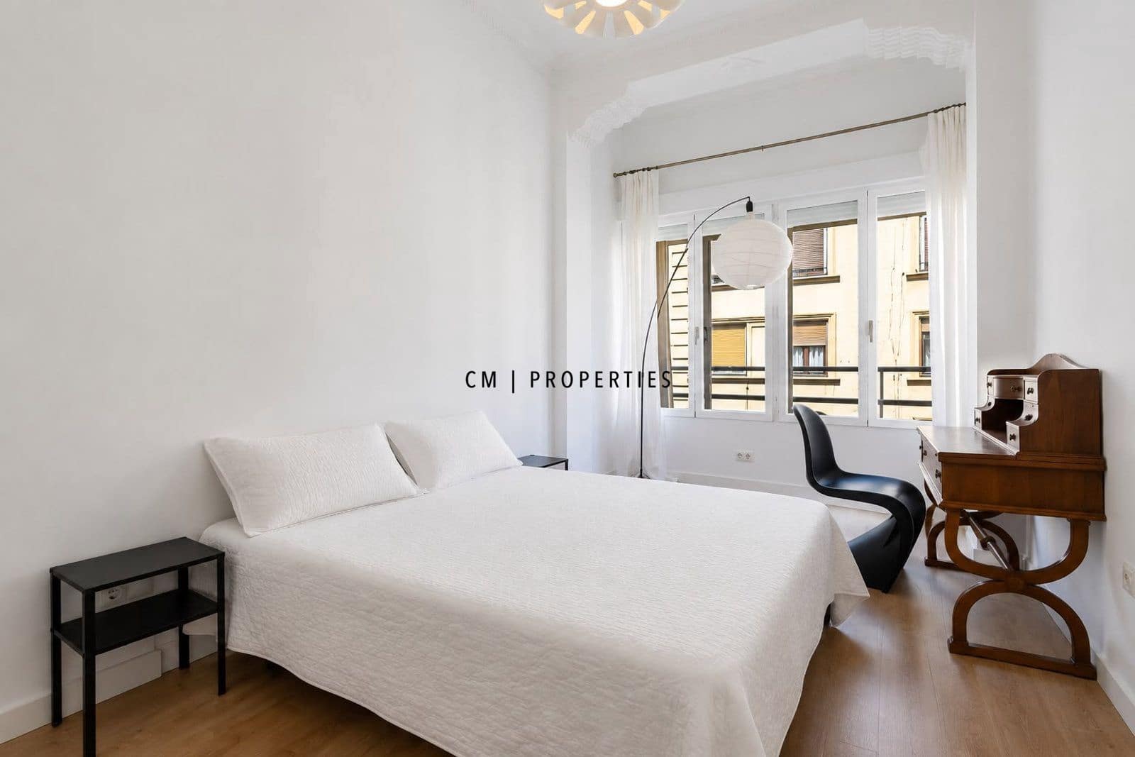 3 bedroom Flat for rent in Valencia city - € 1,900 (Ref: 10019701)