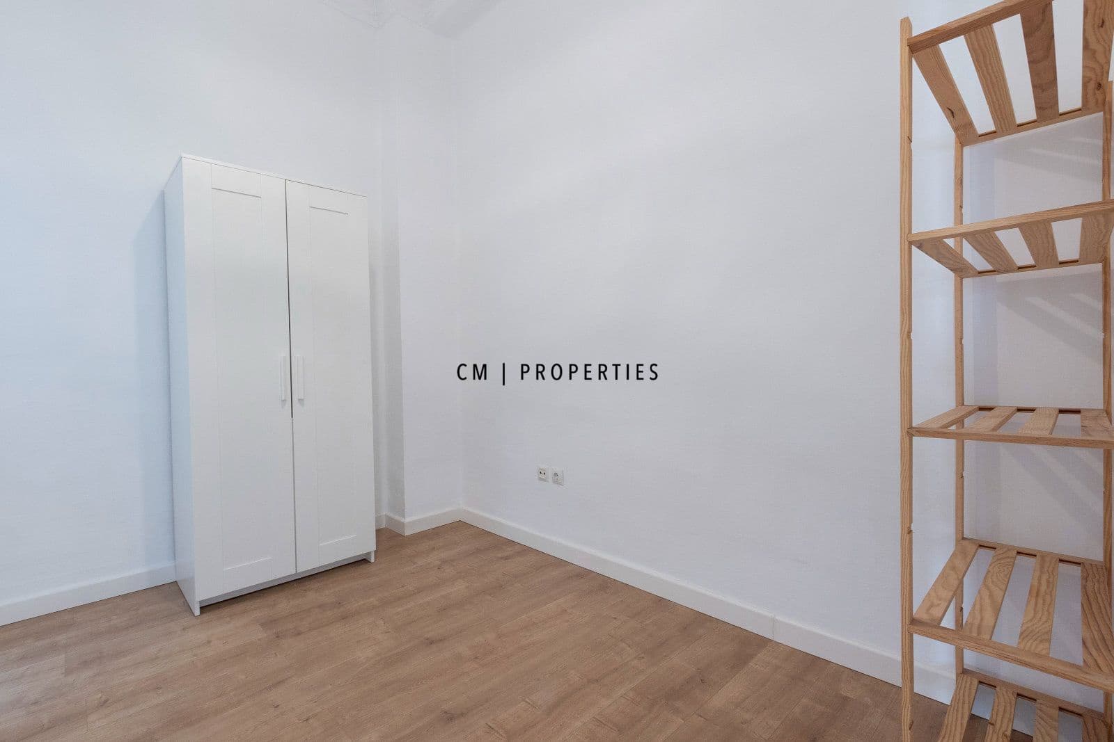 3 bedroom Flat for rent in Valencia city - € 1,900 (Ref: 10019701)
