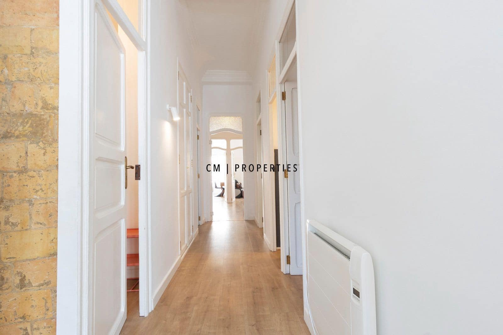 3 bedroom Flat for rent in Valencia city - € 1,900 (Ref: 10019701)
