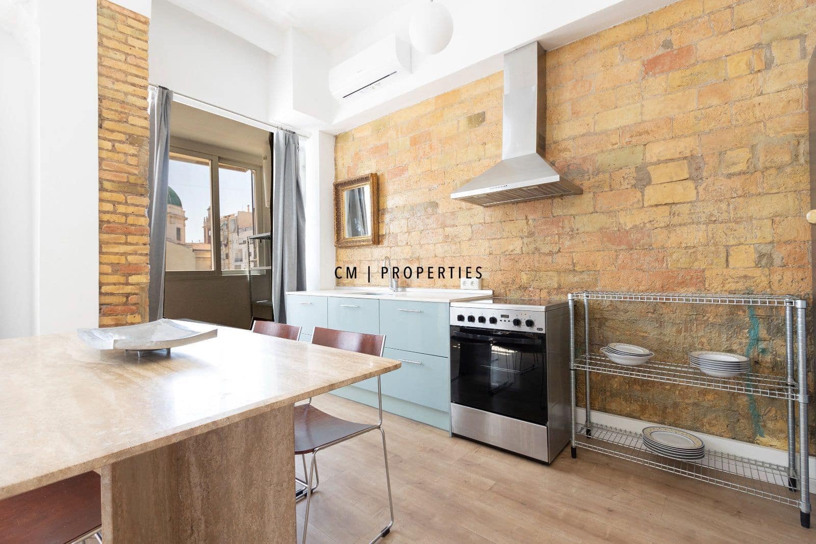 3 bedroom Flat for rent in Valencia city - € 1,900 (Ref: 10019701)