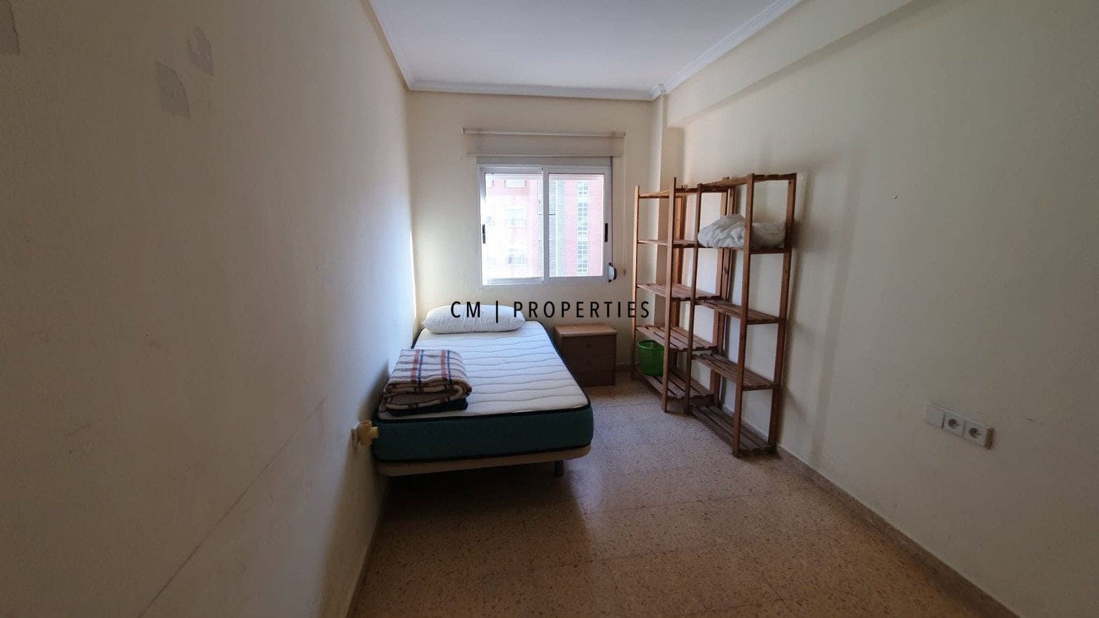 4 sovrum Lägenhet att hyra i Valencia stad - 1 800 € (Ref: 10019837)