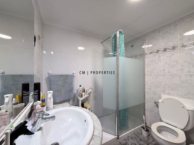 4 sovrum Lägenhet att hyra i Algiros, Valencia stad - 1 800 € (Ref: 10019837)