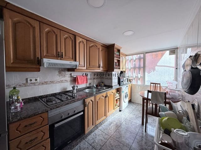 4 sovrum Lägenhet att hyra i Algiros, Valencia stad - 1 800 € (Ref: 10019837)