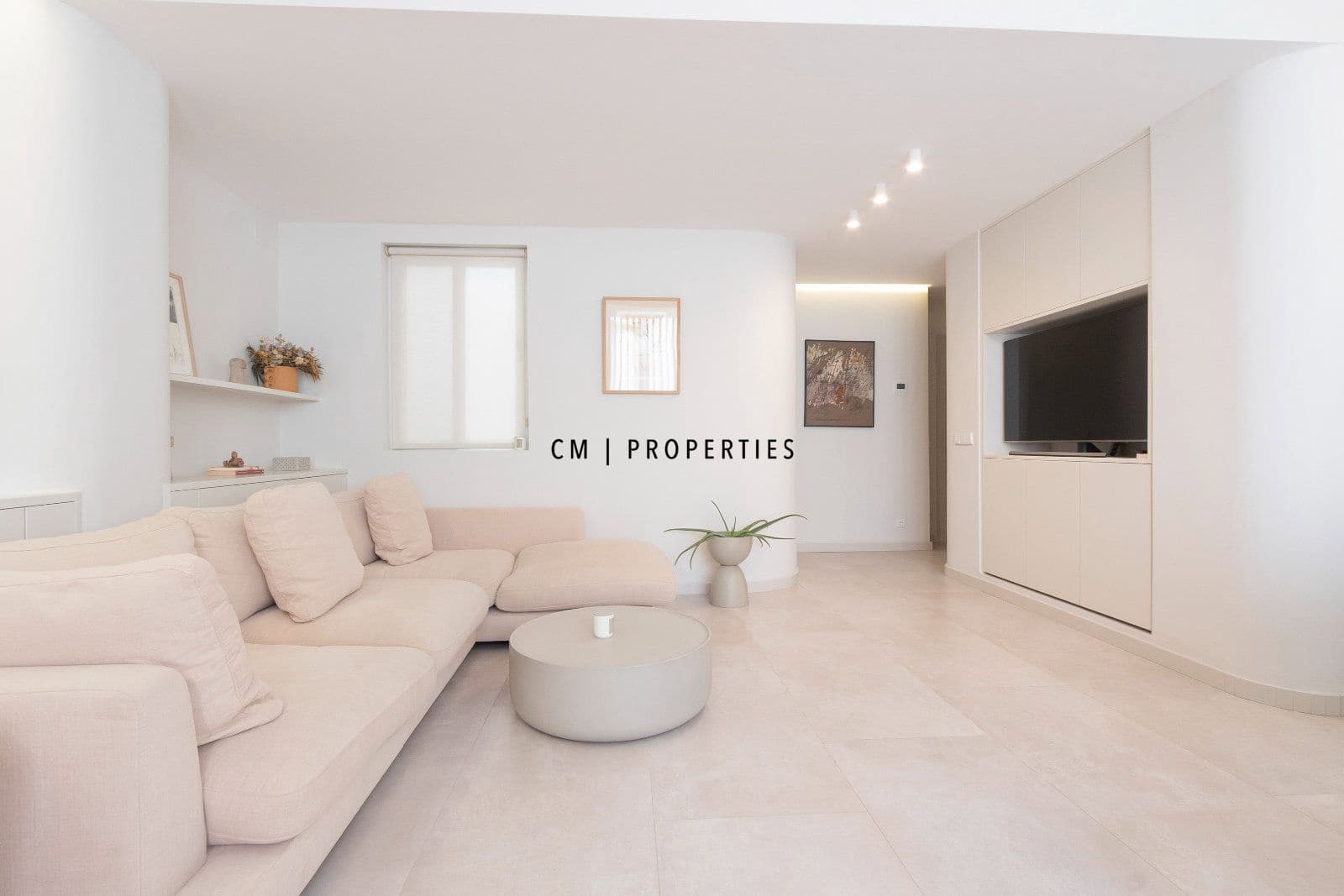 2 bedroom Flat for sale in Valencia city - € 770,000 (Ref: 10021717)