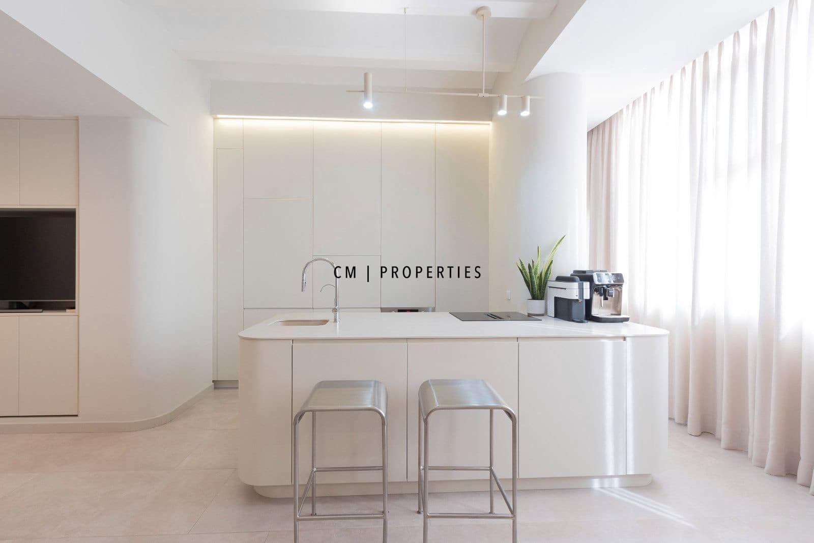 2 bedroom Flat for sale in Valencia city - € 770,000 (Ref: 10021717)