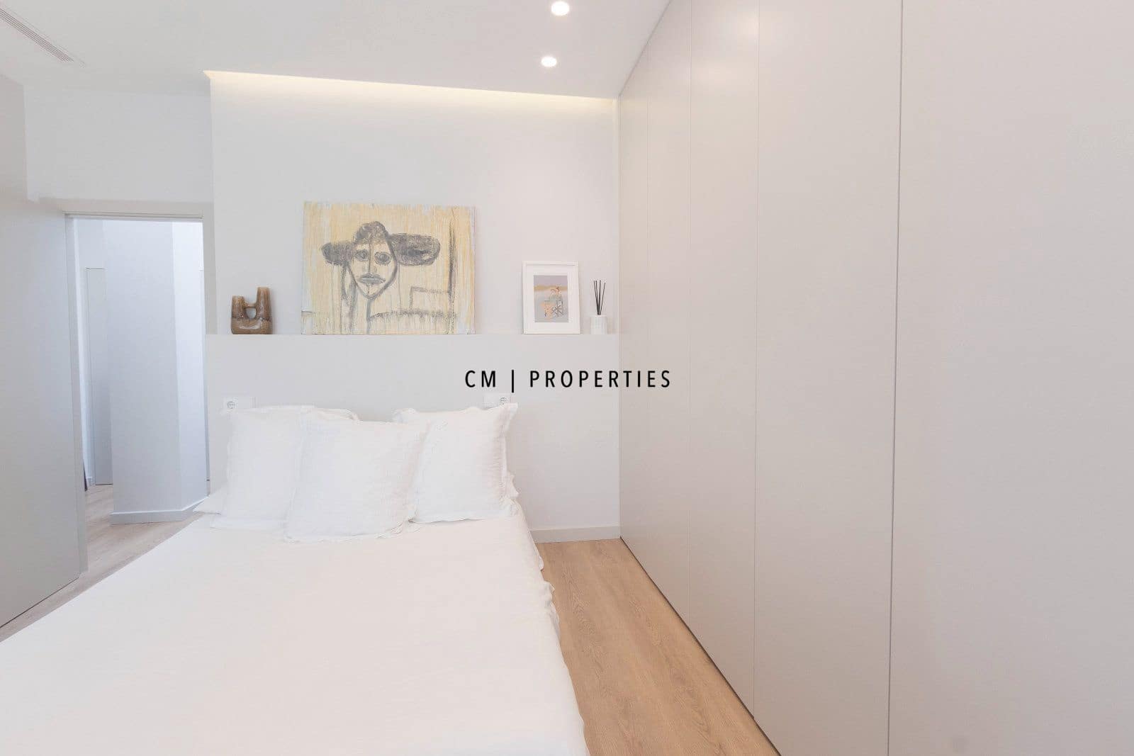 2 bedroom Flat for sale in Valencia city - € 770,000 (Ref: 10021717)