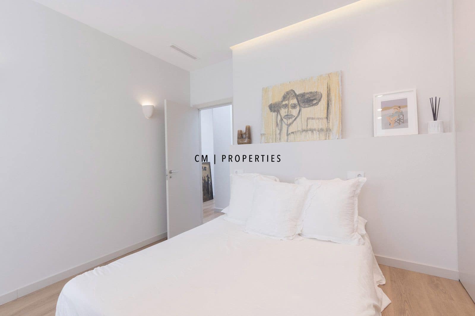 2 bedroom Flat for sale in Valencia city - € 770,000 (Ref: 10021717)