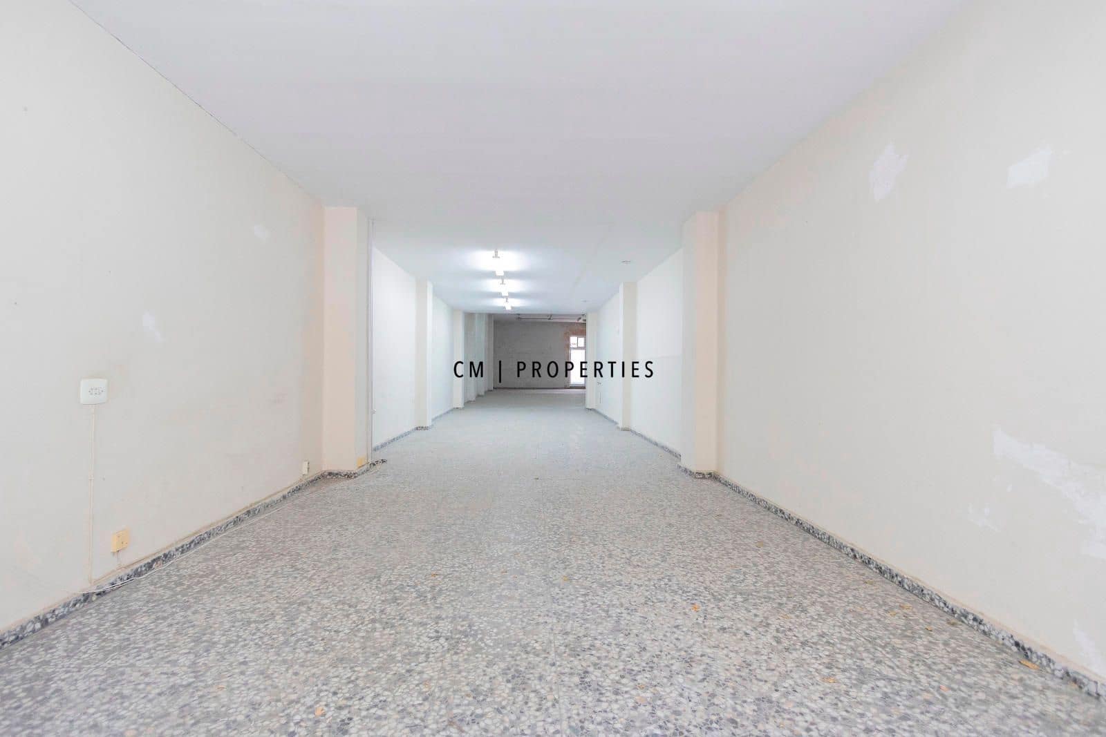 Local Commercial à vendre à Valence ville - 240 000 € (Ref: 10023124)