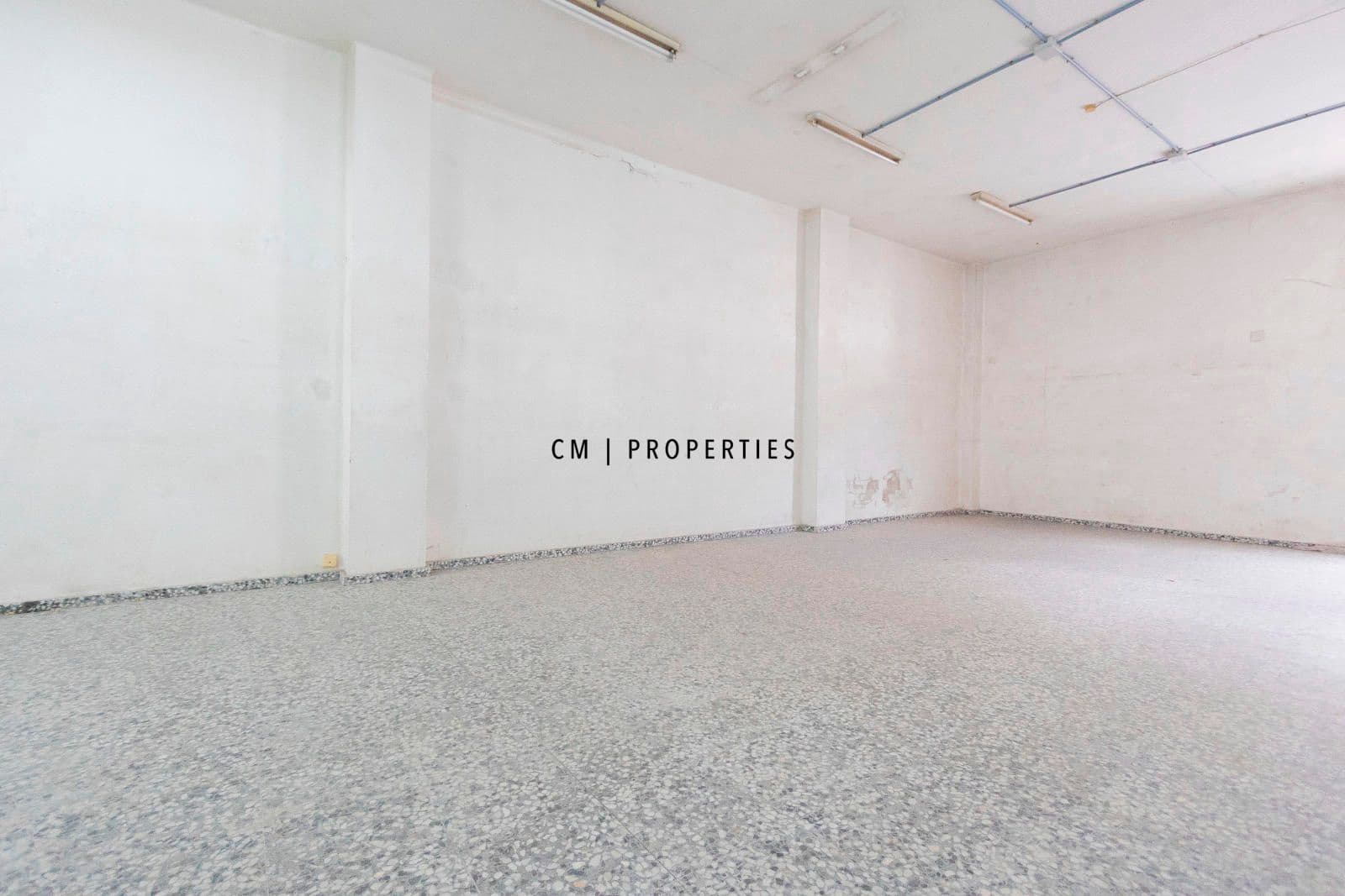 Local Commercial à vendre à Valence ville - 240 000 € (Ref: 10023124)