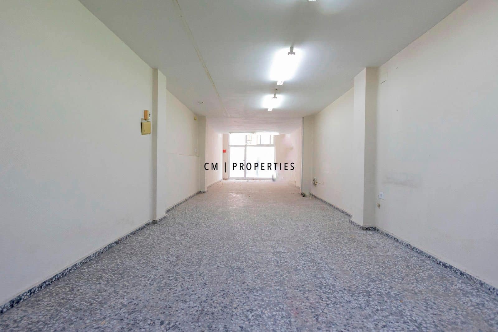 Local Commercial à vendre à Valence ville - 240 000 € (Ref: 10023124)