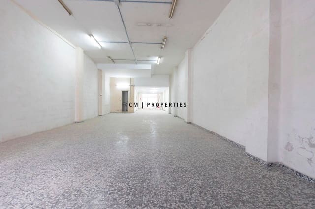 Commercieel te koop in Extramurs, Valencia stad - € 240.000 (Ref: 10023124)