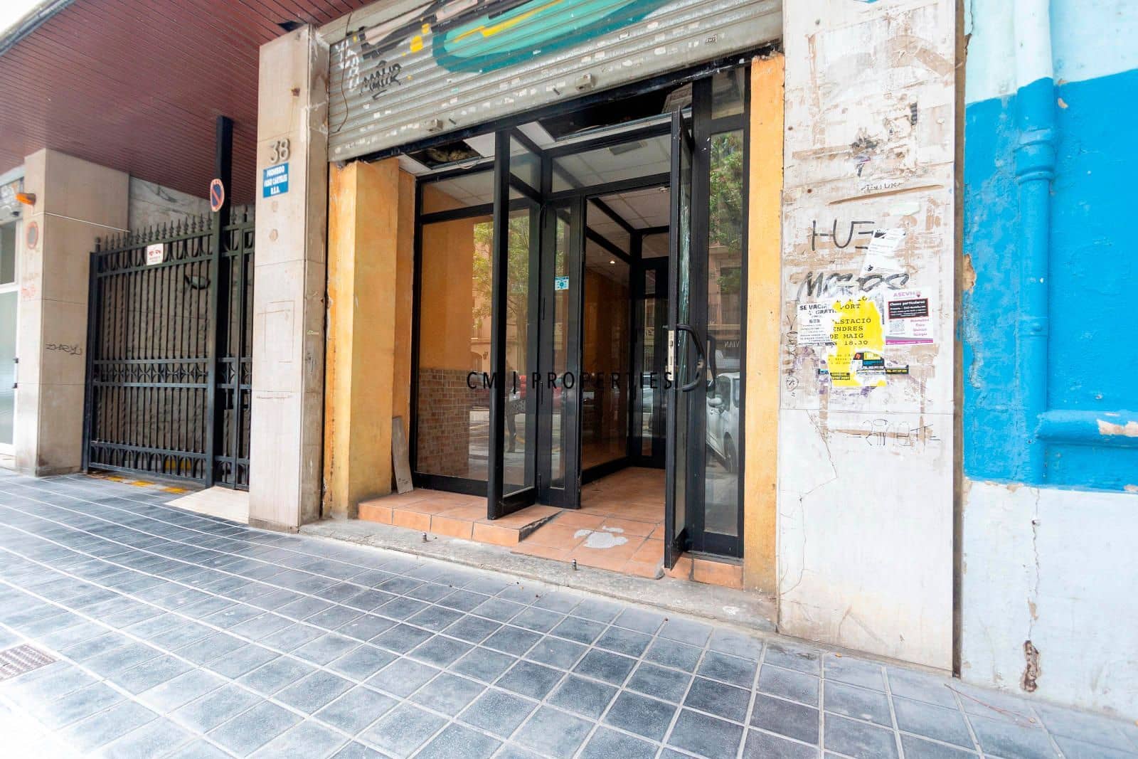 Commercieel te koop in Valencia stad - € 260.000 (Ref: 10023125)