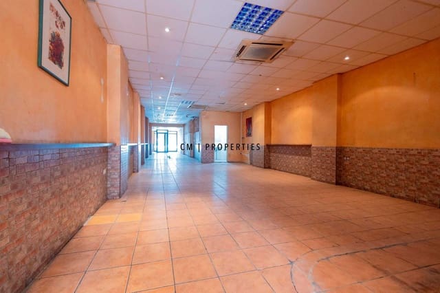 Commercieel te koop in Extramurs, Valencia stad - € 260.000 (Ref: 10023125)