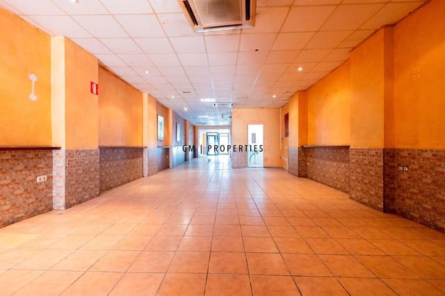 Commercieel te koop in Extramurs, Valencia stad - € 260.000 (Ref: 10023125)