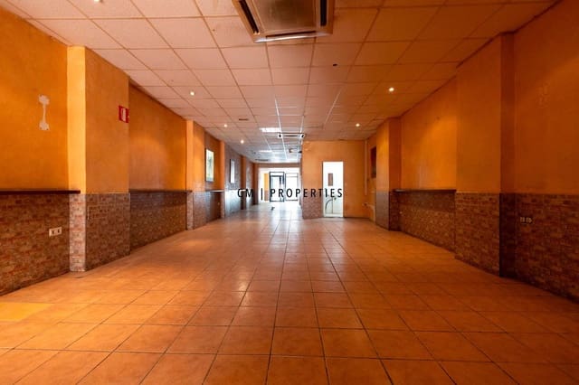Commercieel te koop in Extramurs, Valencia stad - € 260.000 (Ref: 10023125)
