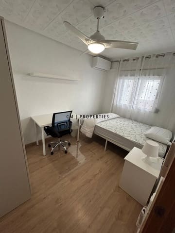 4 quarto Apartamento para arrendar em Jesus, Valência cidade - 1 400 € (Ref: 10023278)