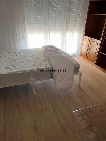 4 quarto Apartamento para arrendar em Jesus, Valência cidade - 1 400 € (Ref: 10023278)